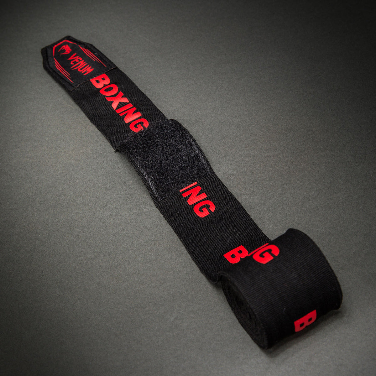 Venum Kontact Evo Boxing 拳击绑带 - 黑色/红色