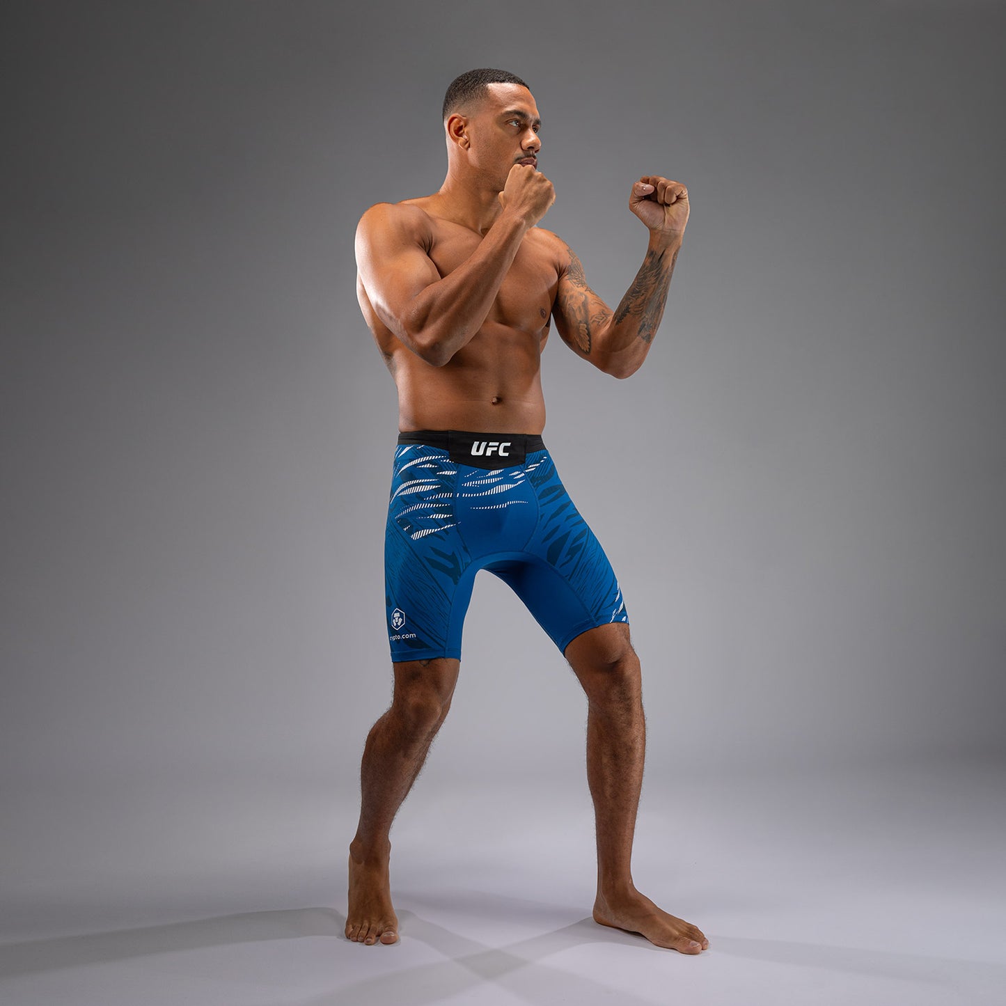 UFC Fusion by Venum Authentic Fight Night 男士综合格斗短裤 – 蓝色