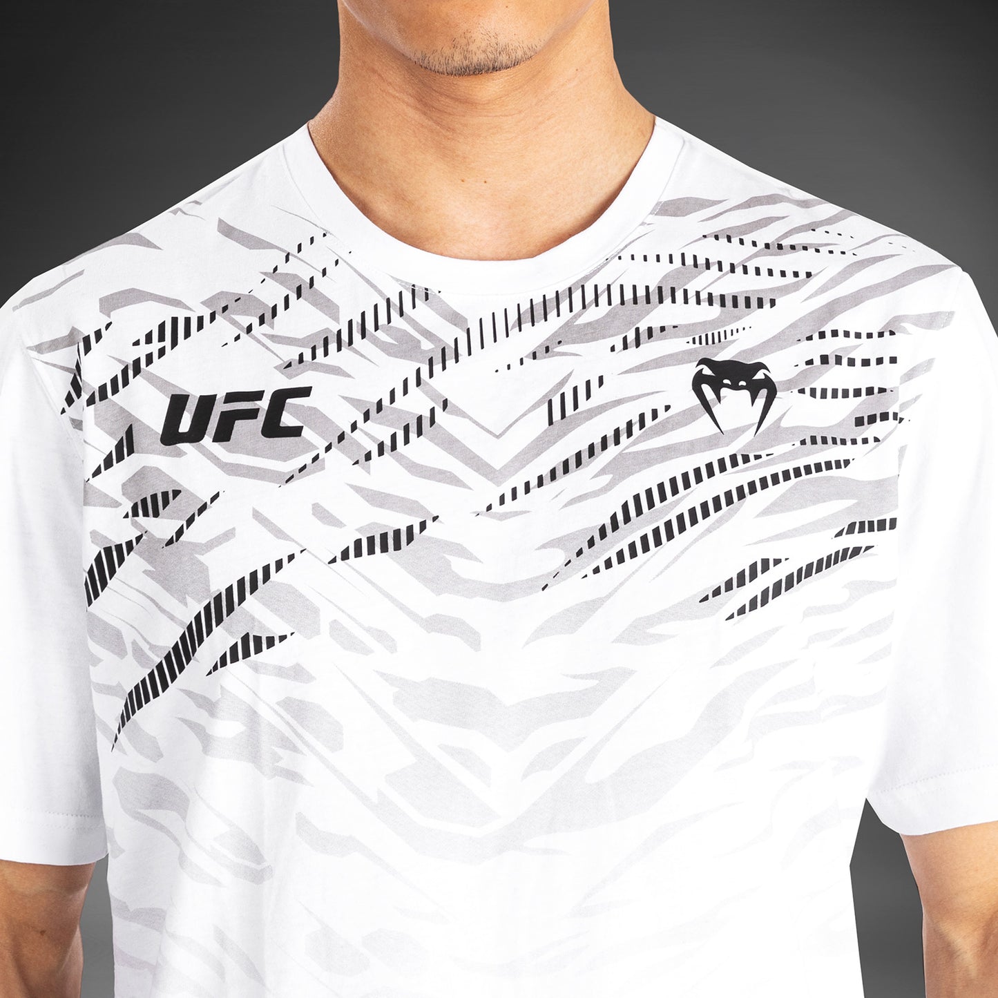 UFC Fusion by Venum 男士款短袖T恤 – 白色