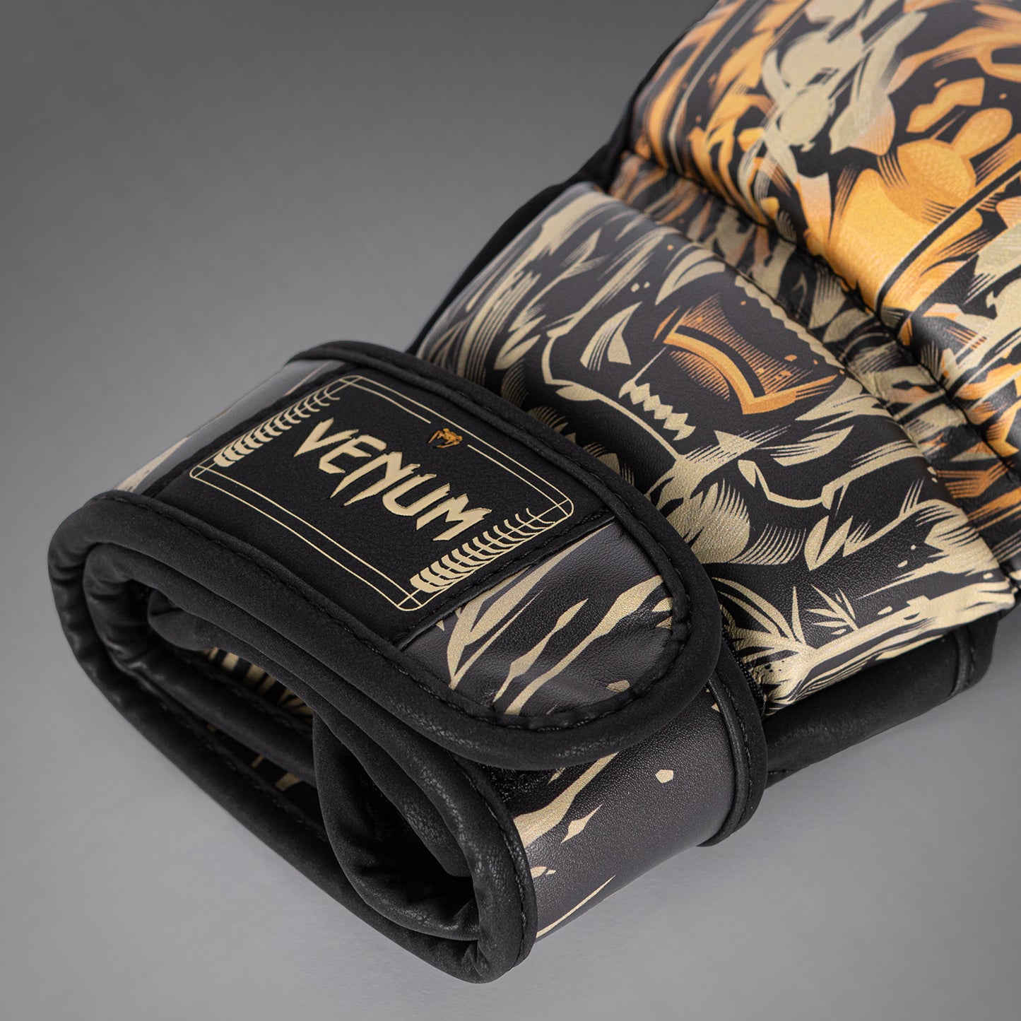 Venum Tiger MMA手套 – 黑色/荧光橙