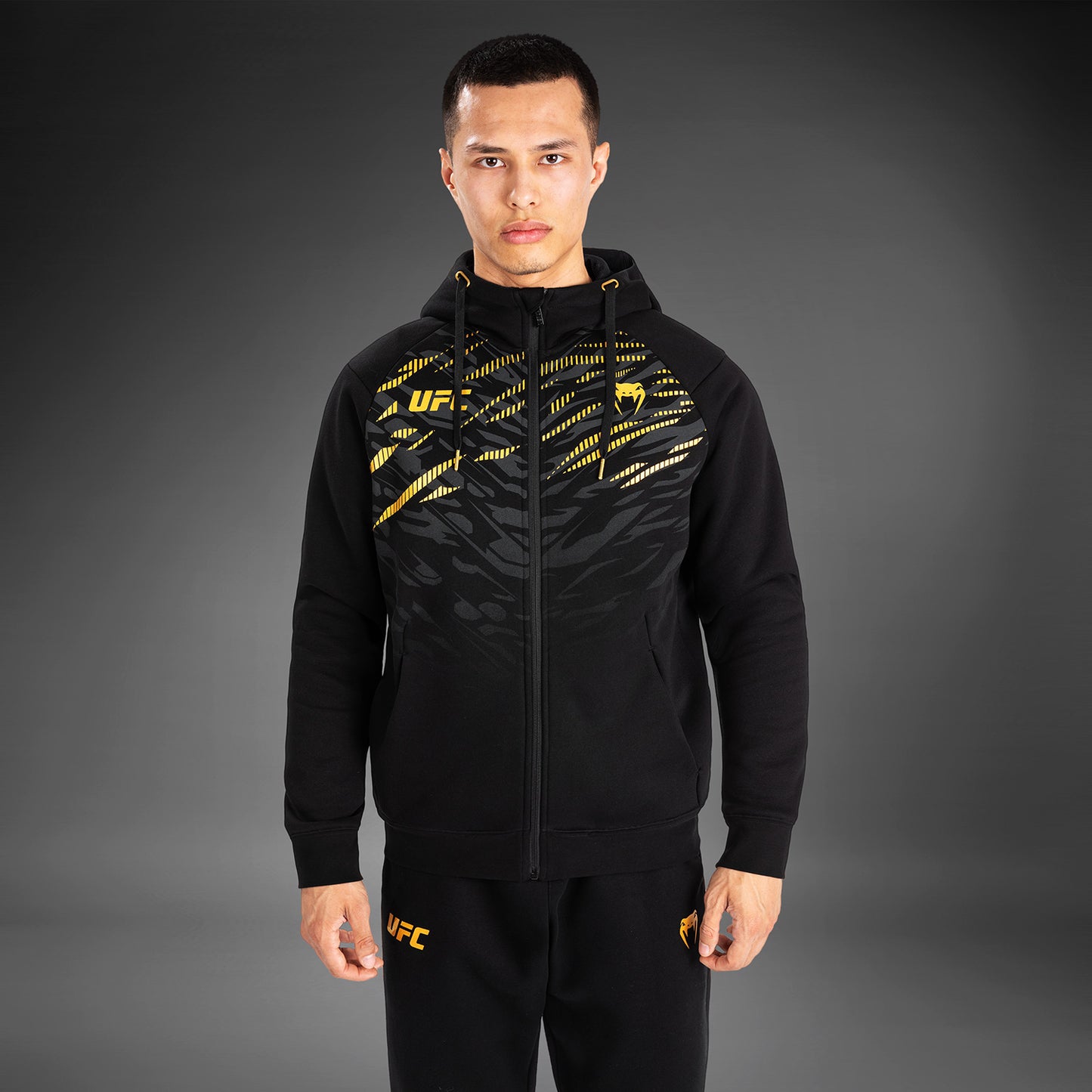 UFC Fusion by Venum 男士款 拉链连帽衫 – Champion