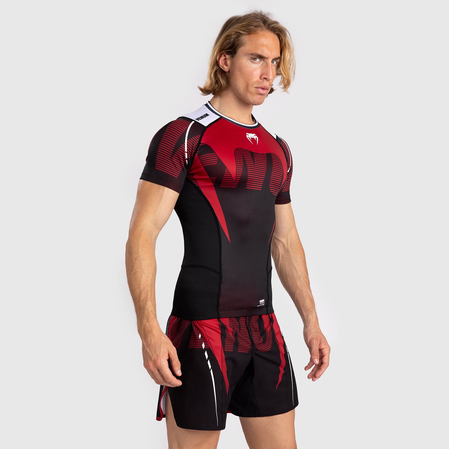 Venum Adrenaline 男士短袖紧身防磨衣 – 红色