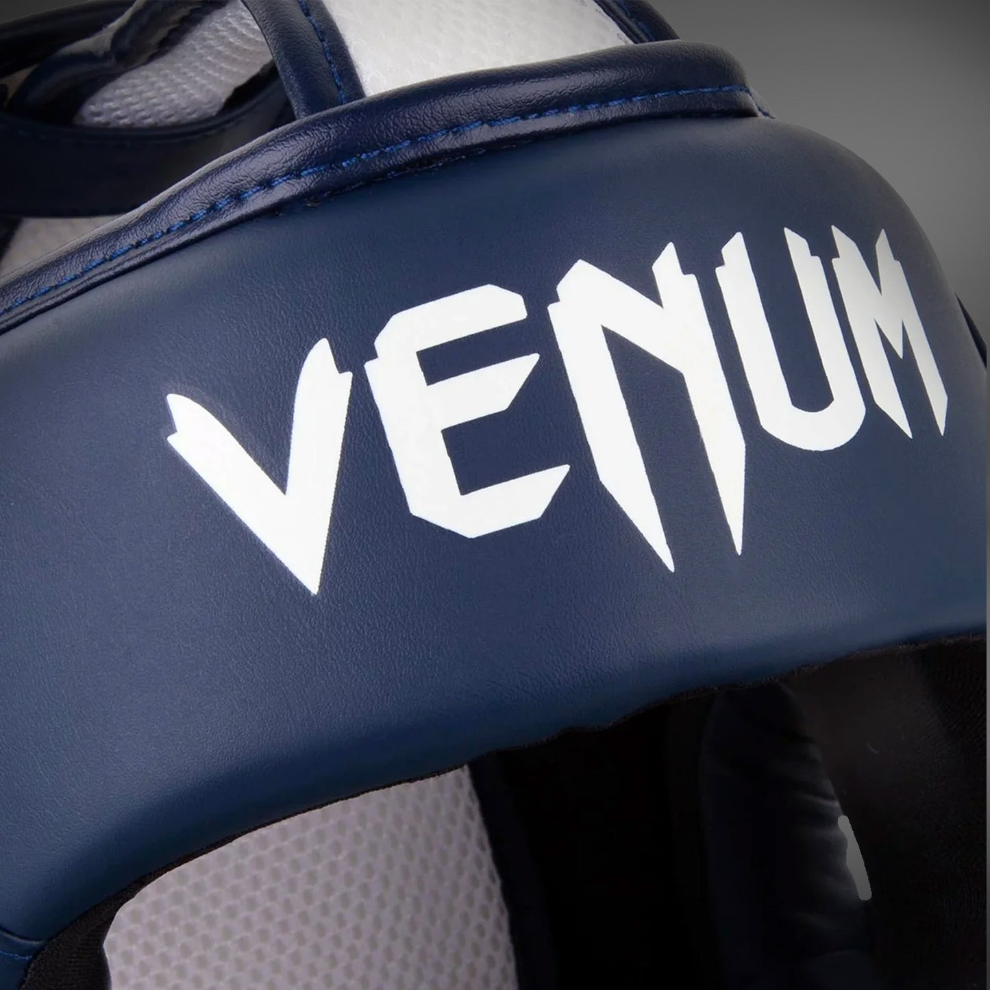 Venum Elite 头盔 - 白色/藏青色