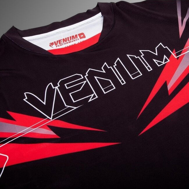 Venum Sharp 3.0 Dry-Tech T恤 – 黑色/红色