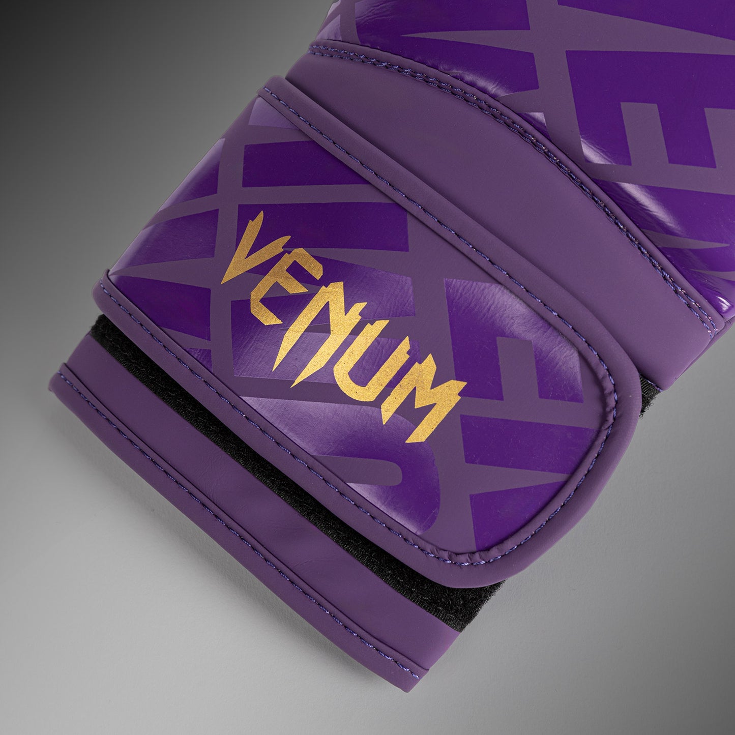 Venum Contender 1.5 XT 拳击手套 – 深紫色