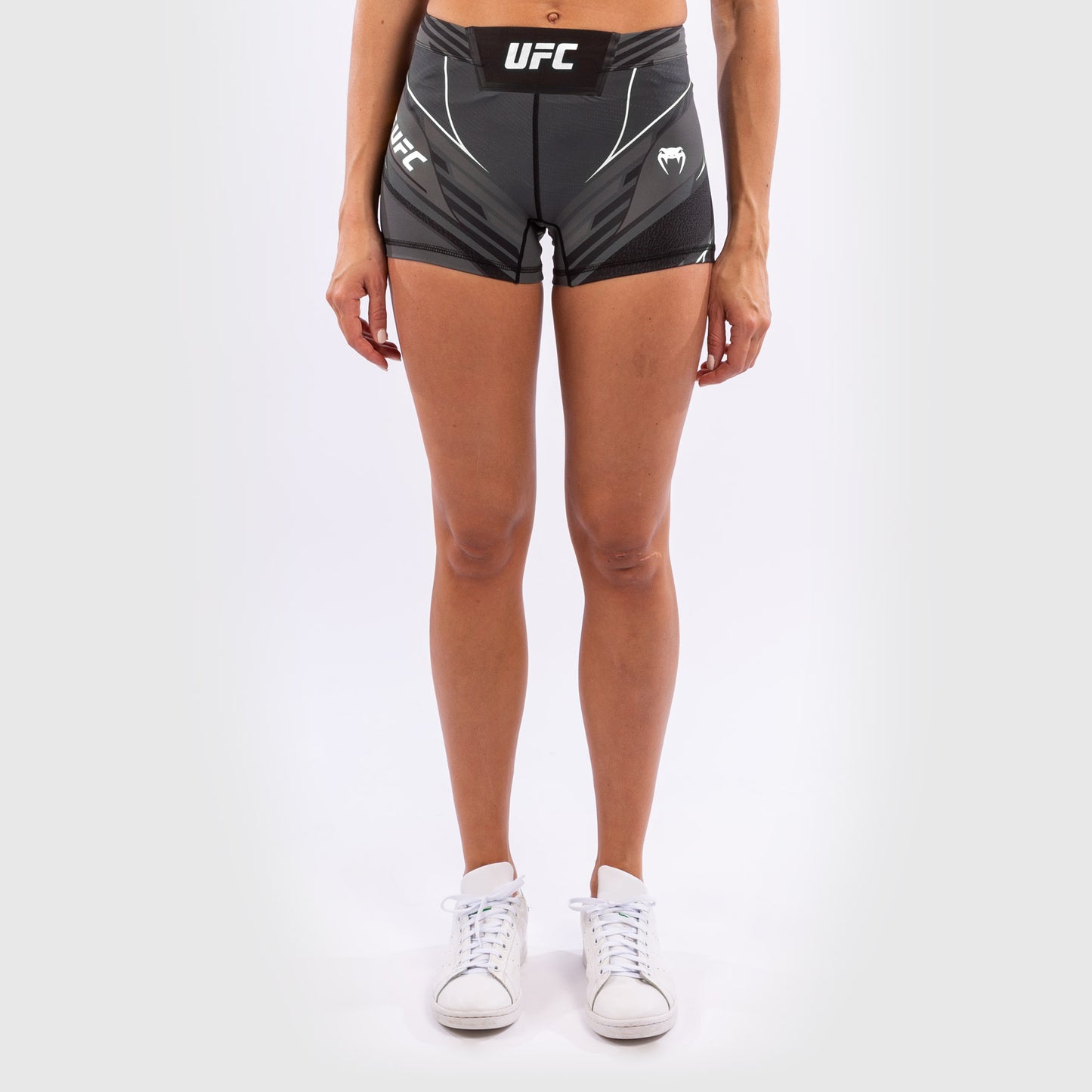 UFC Venum Authentic Fight Night Women's Vale Tudo Shorts - Short Fit - Black