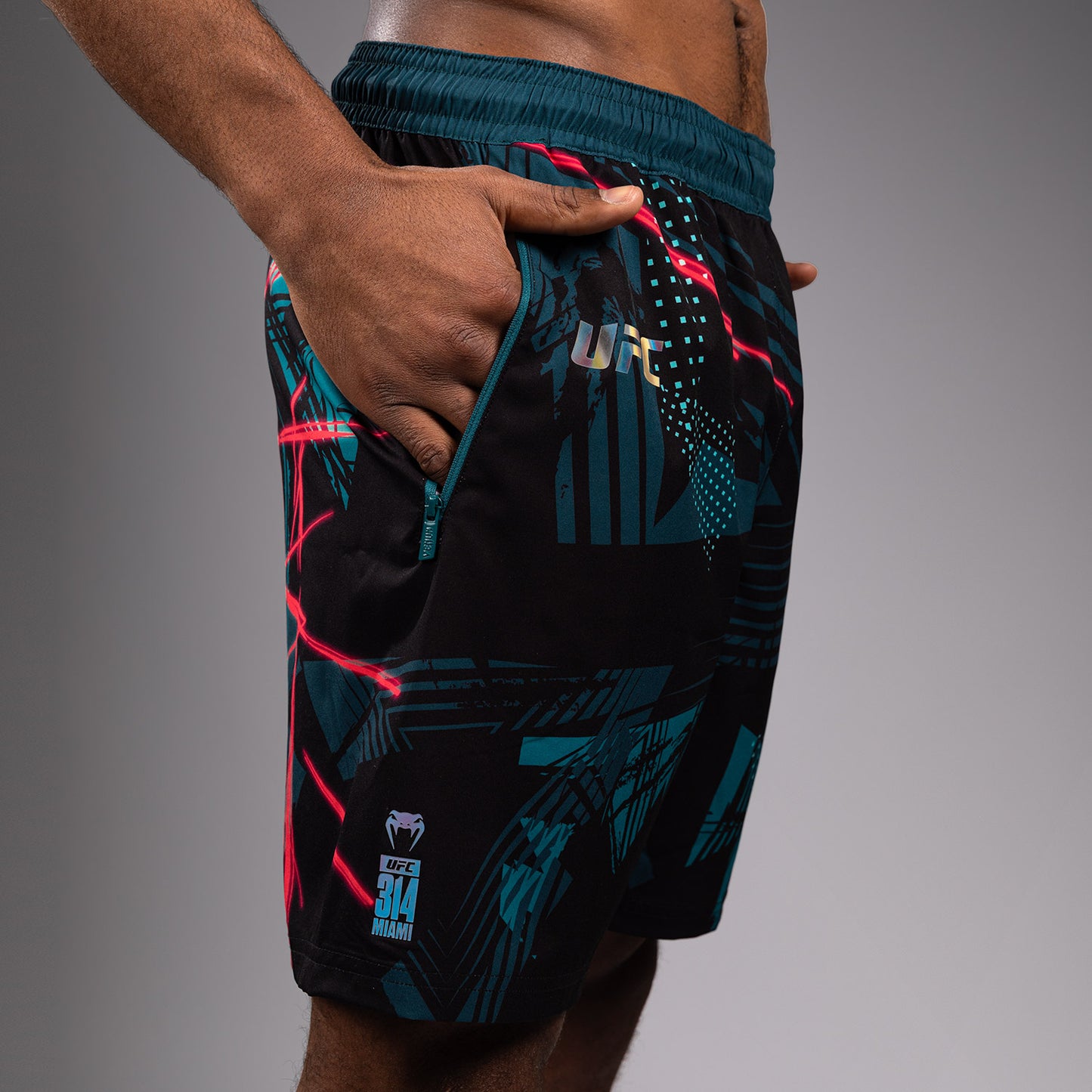 UFC Fusion By Venum Miami Edition 格斗短裤–男士款–黑色