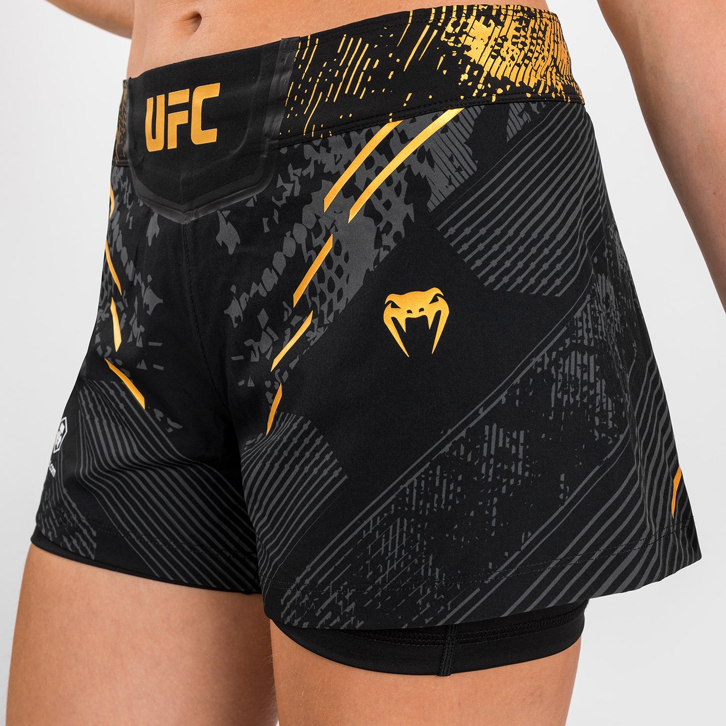 UFC Adrenaline by Venum Authentic Fight Night 女士格斗短裤 – Champion