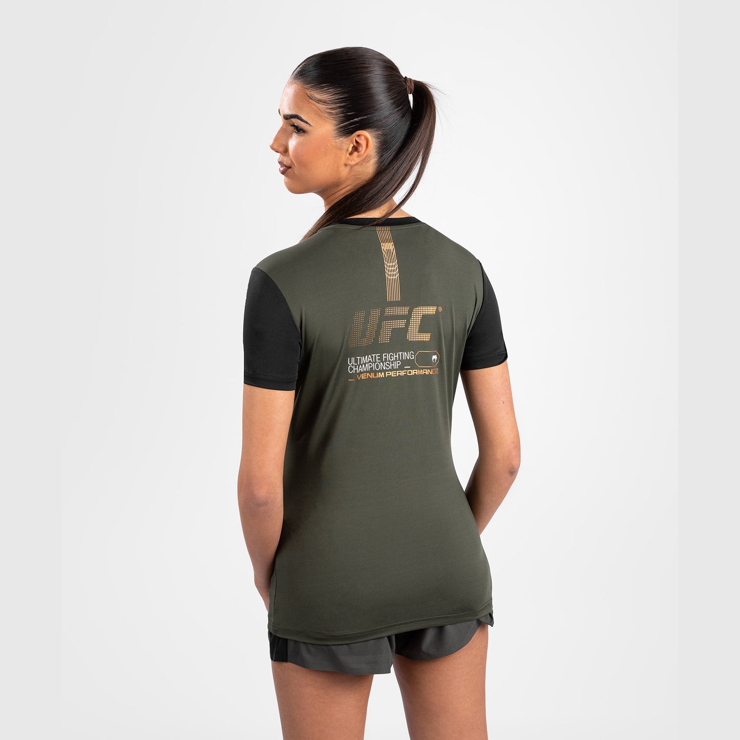UFC Adrenaline by Venum Fight Week 女士 Dry Tech T恤 – 卡其色/青铜色