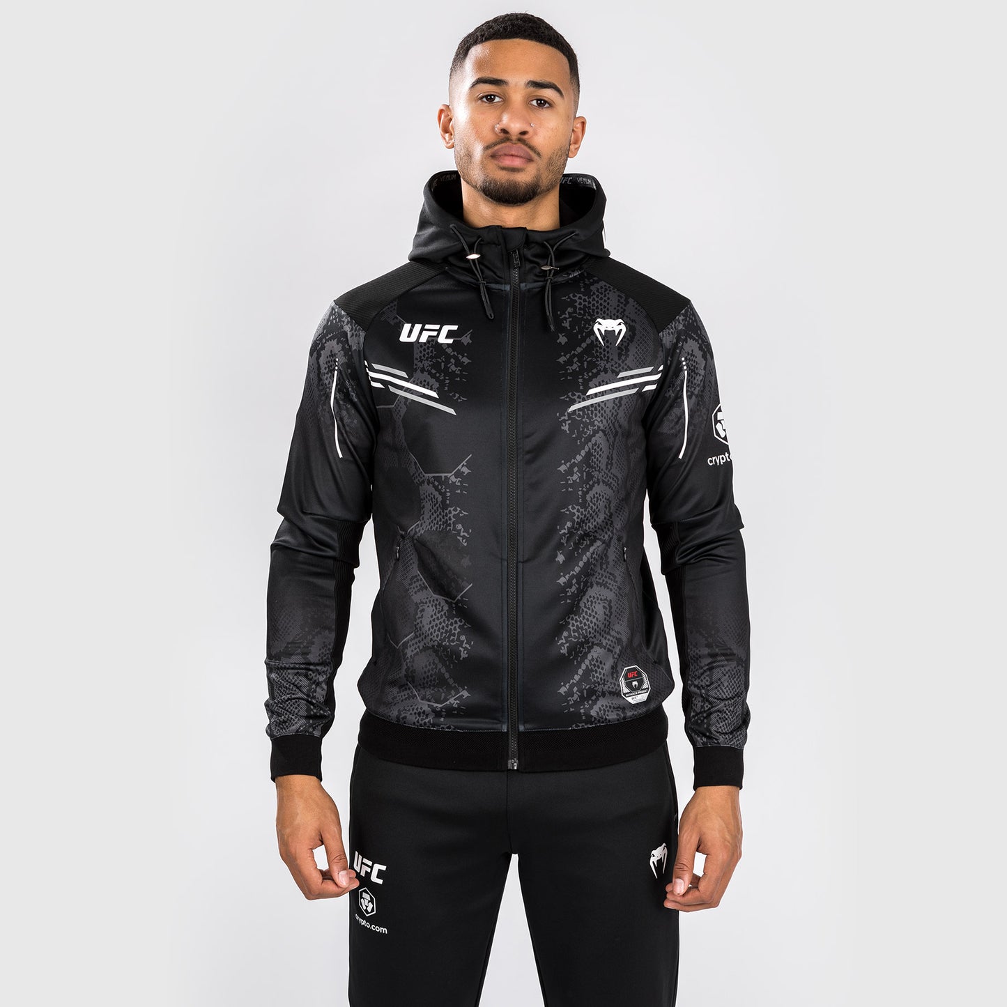 UFC Adrenaline by Venum Authentic Fight Night 男士款连帽衫 – 黑色