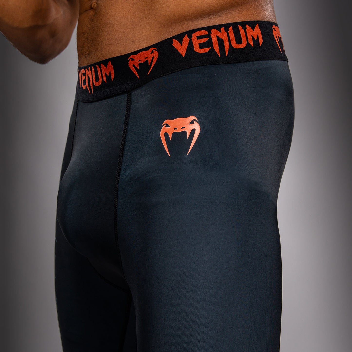 Venum Thunder Dragon 紧身裤 – 黑色/灰色/铜色