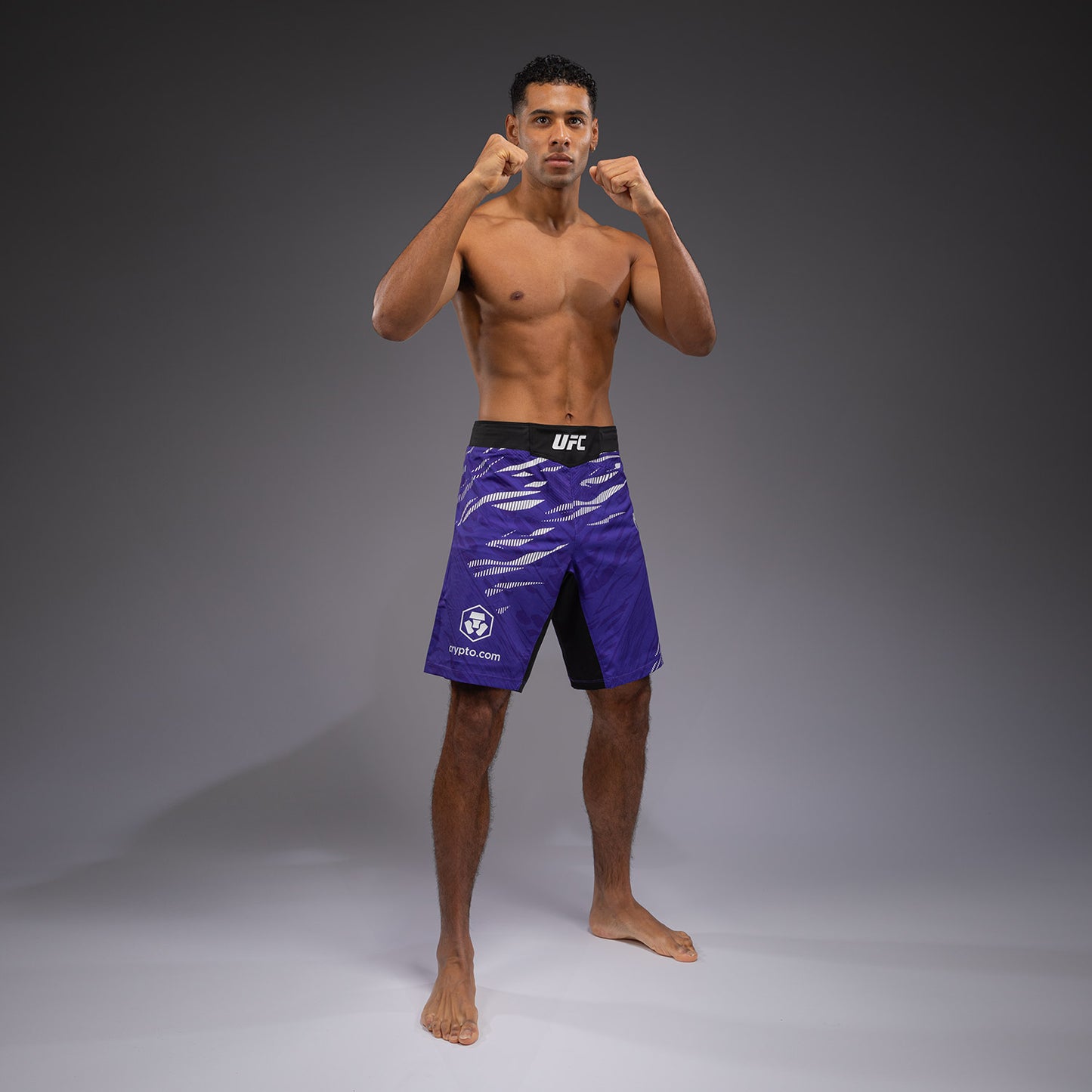UFC Fusion by Venum Authentic Fight Night 男士格斗短裤 – 长款–紫色