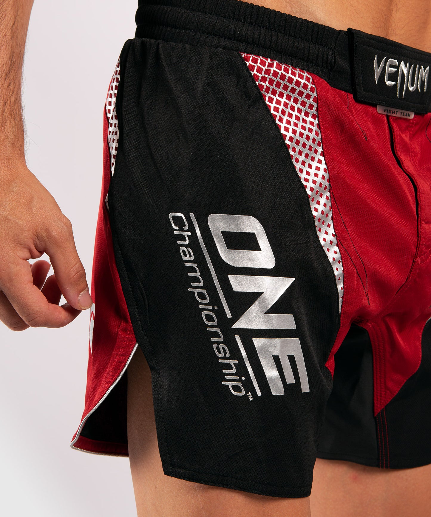Venum x ONE FC Fightshorts - Red