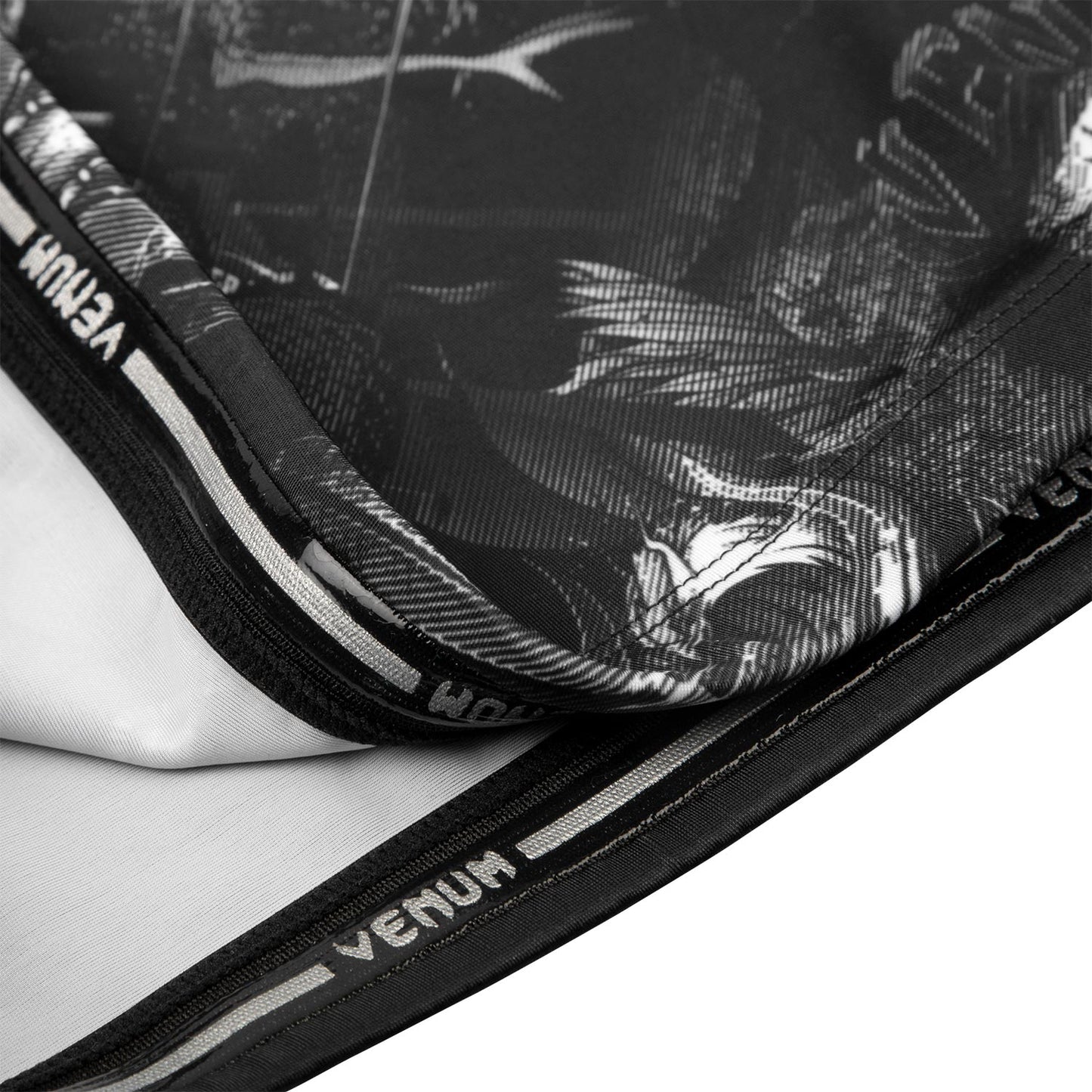 Venum Art Rashguard - Short Sleeves - Black/White