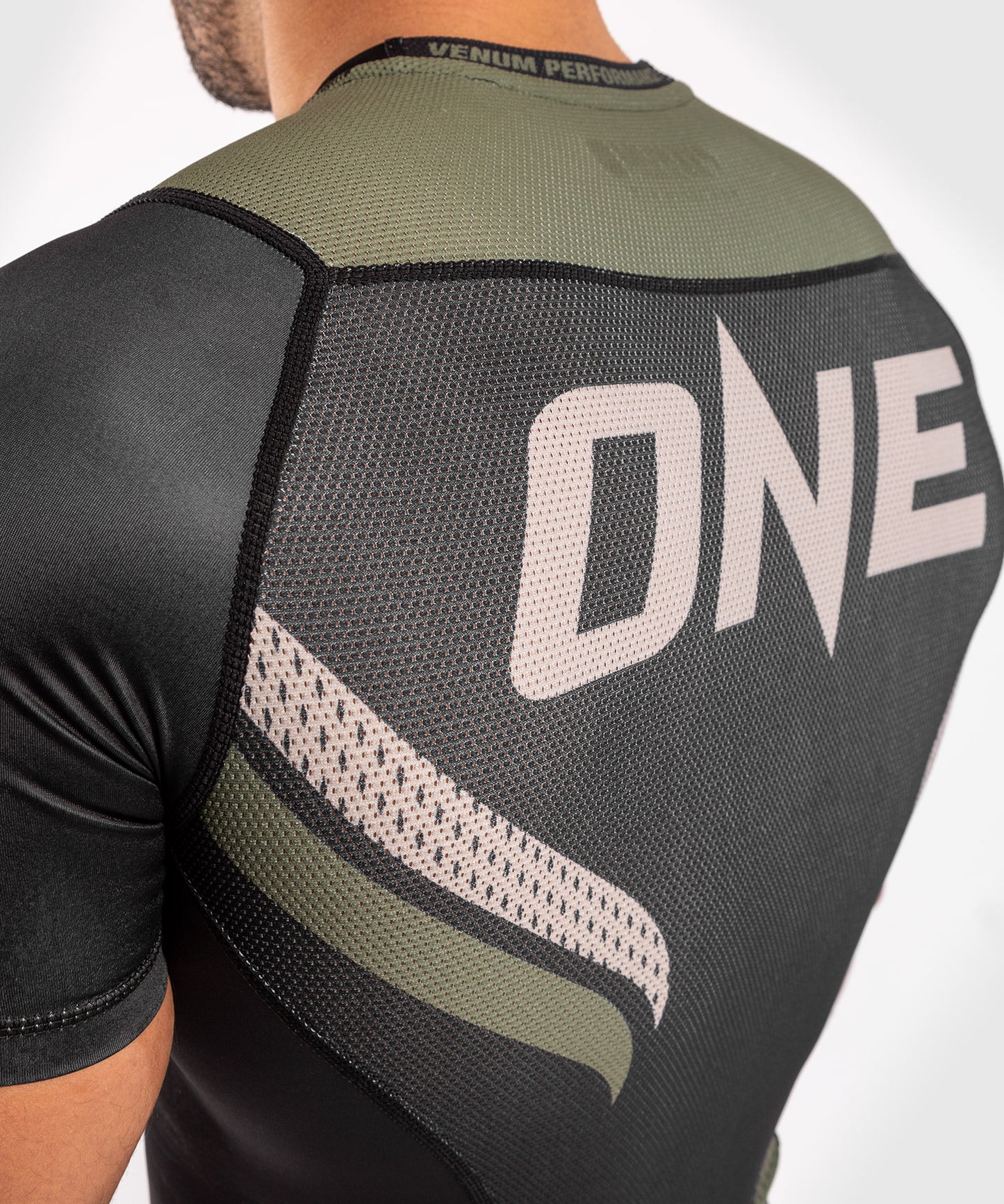 Venum ONE FC Impact Rashguard - short sleeves - Black/Khaki
