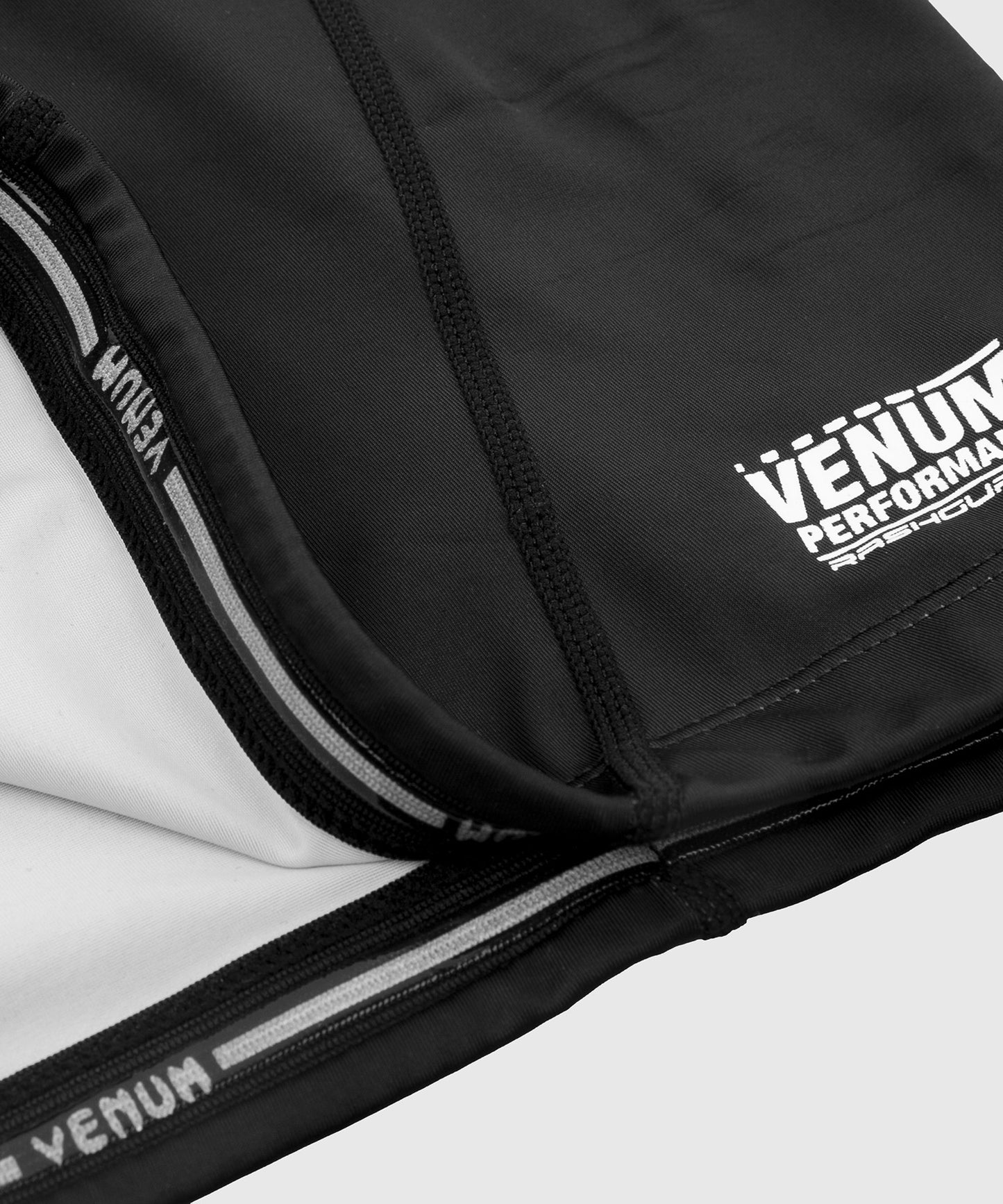 Venum Giant Rashguard - Black/White