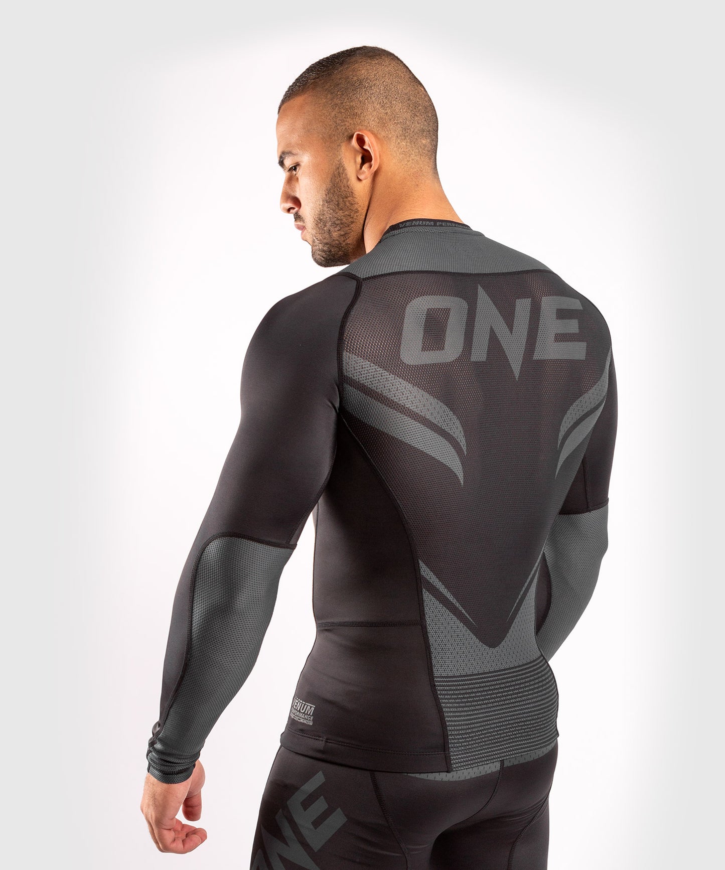 Venum ONE FC Impact Rashguard - long sleeves - Black/Black