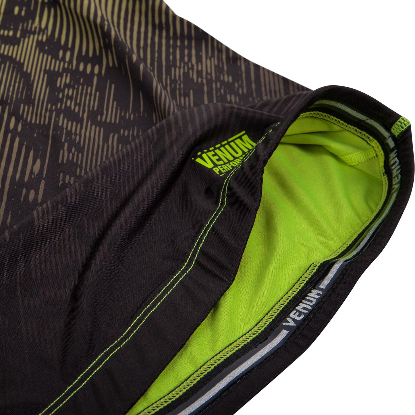 Venum Fusion Compression T-shirt - Short Sleeves - Black/Yellow