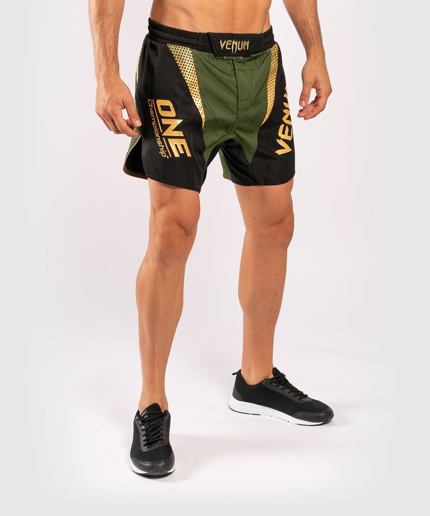 Venum x ONE FC Fightshorts - Khaki/Gold