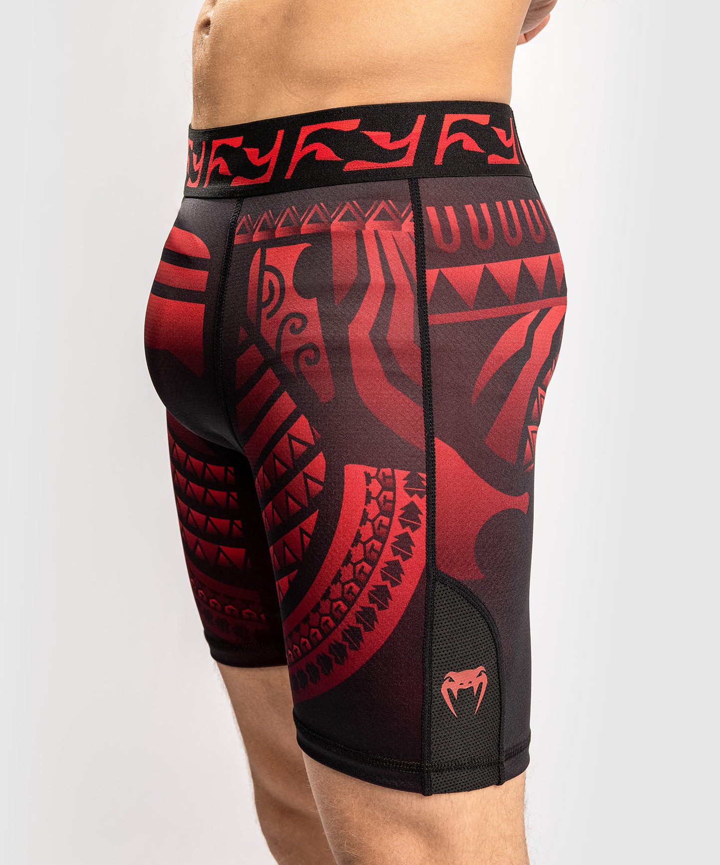 Venum Nakahi Vale Tudo Short - Black/Red