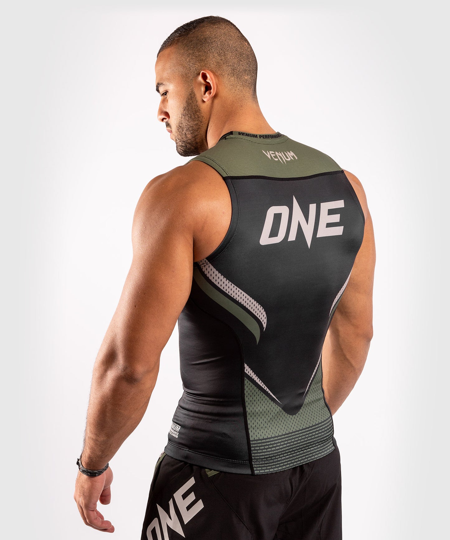 Venum ONE FC Impact Rashguard - sleeveless - Black/Khaki