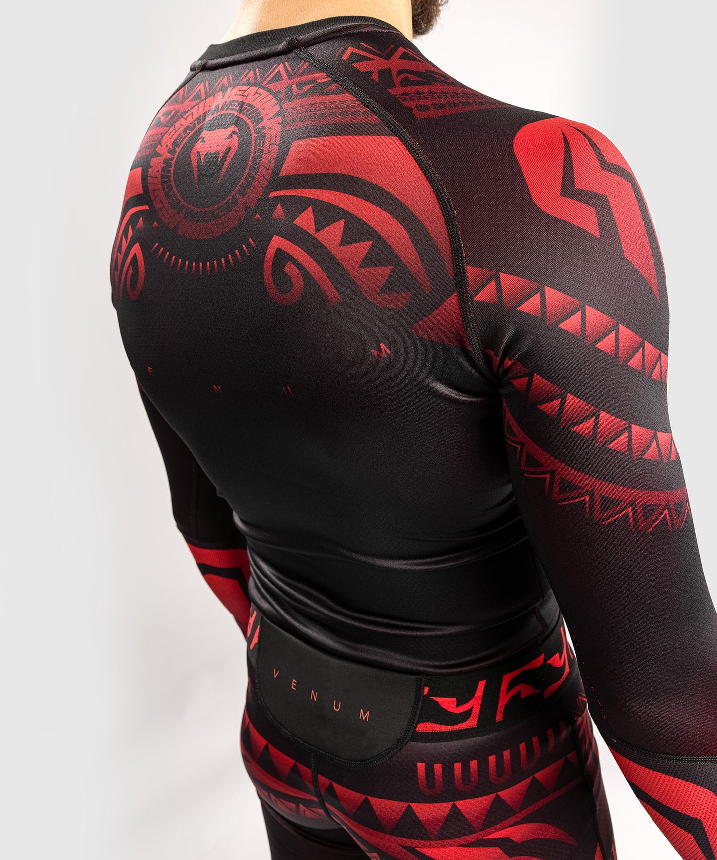Venum Nakahi Rashguard - Long Sleeves - Black/Red