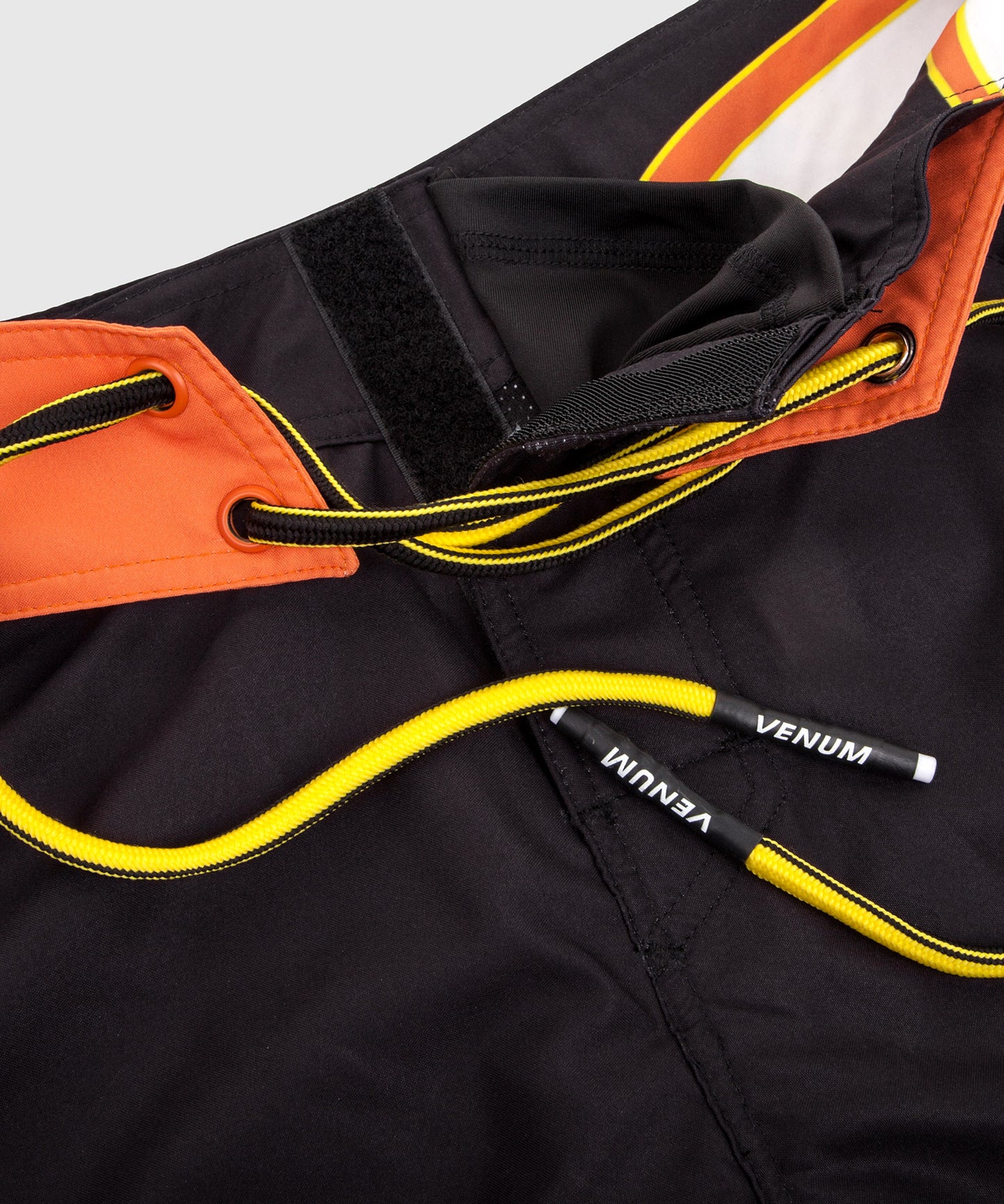 Venum Cutback Boardshorts - Black/Yellow