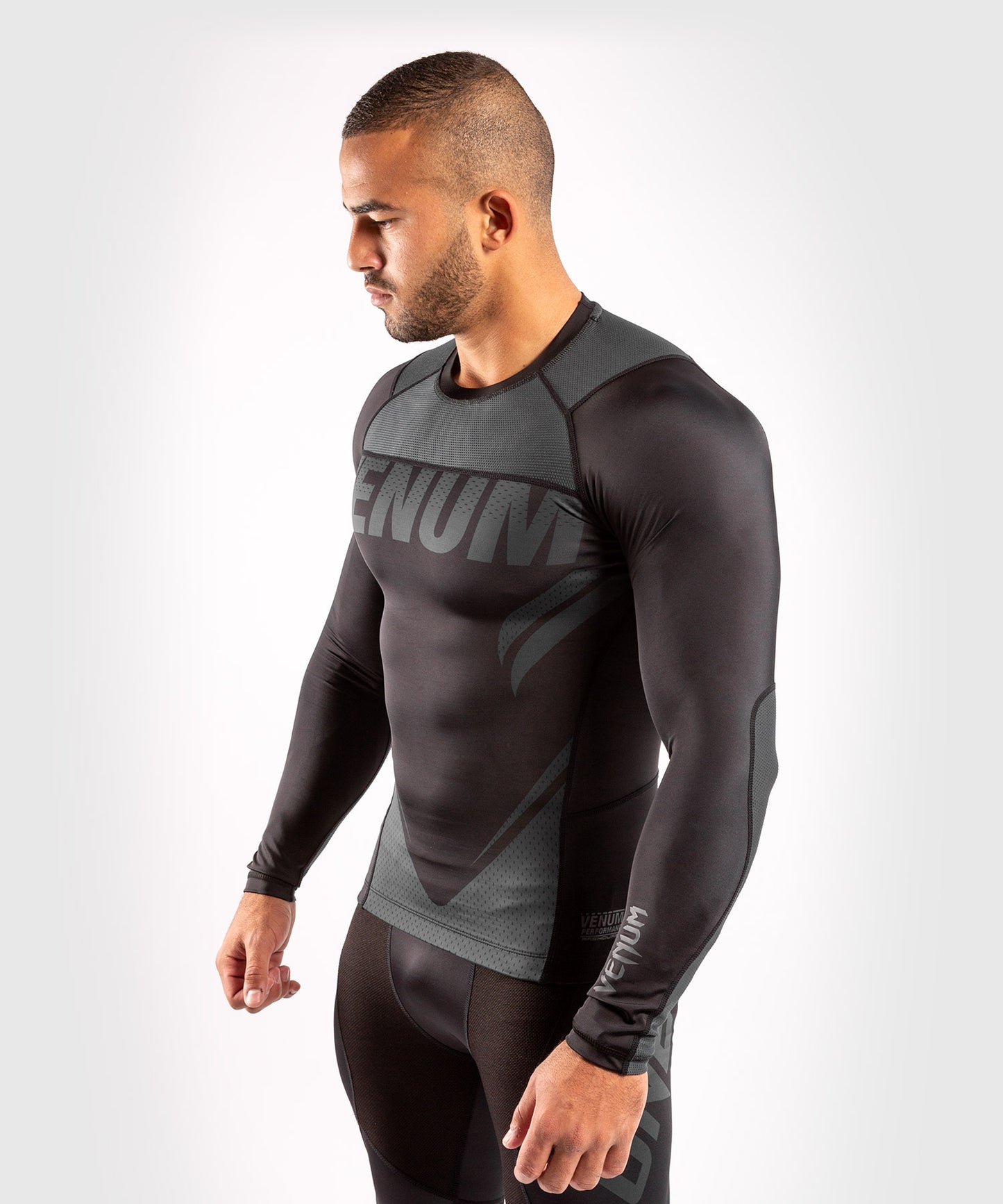 Venum ONE FC Impact Rashguard - long sleeves - Black/Black
